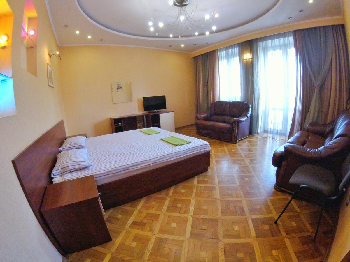 New Bed & Breakfast Минск Екстериор снимка